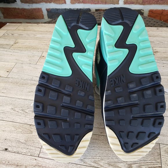 NIKE Air Max 90 Aurora - Picture 13 of 14